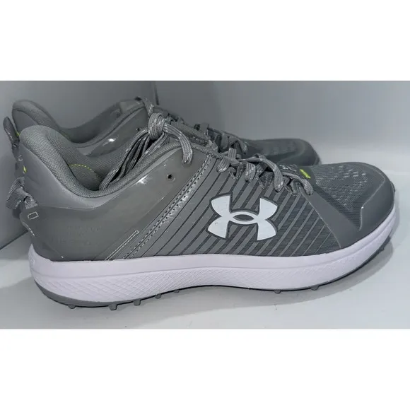 Under Armour  Yard Turf - Size 8.5 Men's Baseball Shoes Grey 3025593-102 NEW