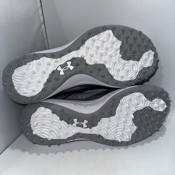 Under Armour  Yard Turf - Size 8.5 Men's Baseball Shoes Grey 3025593-102 NEW