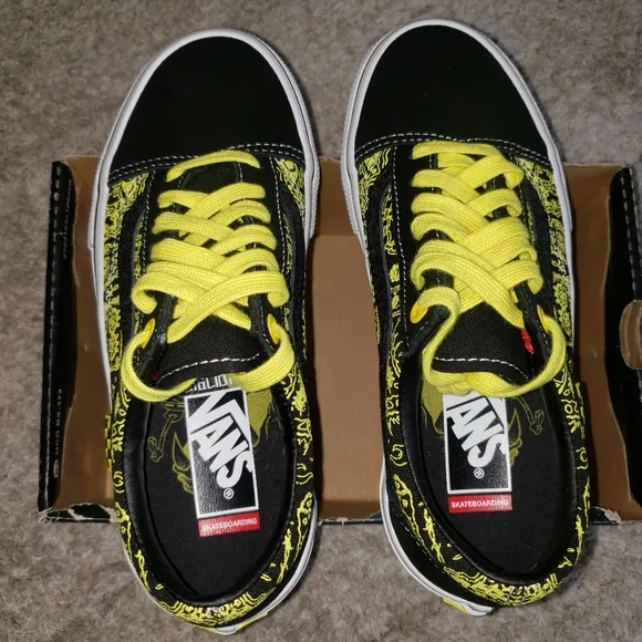 Vans x Spongebob &quot;Skate Old Skool&quot; Sneakers (Gigliotti) Classic Skate Shoes
