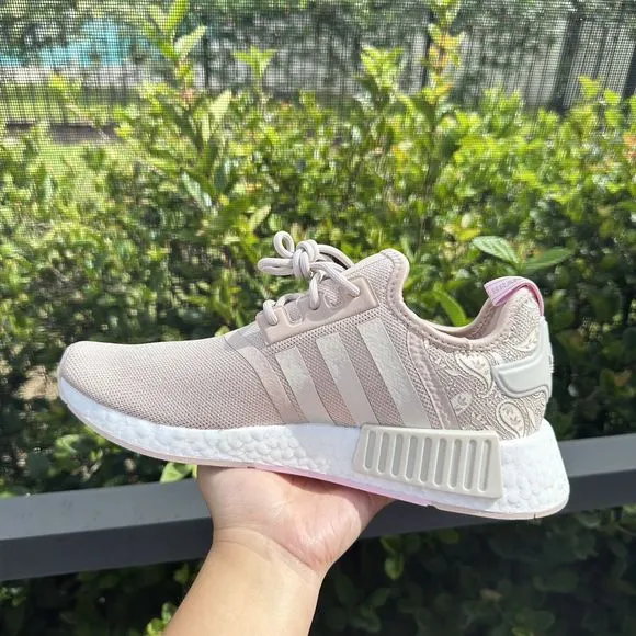 WOMEN'S Adidas NMD R1 Low Wonder Taupe Paisley IE7133