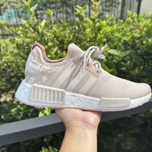 WOMEN'S Adidas NMD R1 Low Wonder Taupe Paisley IE7133