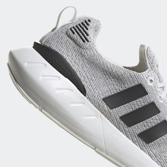 WOMEN'S Adidas Originals Swift Run 22 Crystal White GV7969