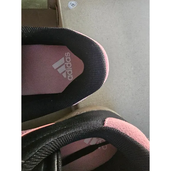 Women's Adidas VL Court Skateboarding Shoes Size 7.5 Black/Pink