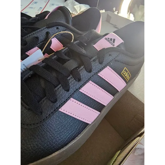 Women's Adidas VL Court Skateboarding Shoes Size 7.5 Black/Pink