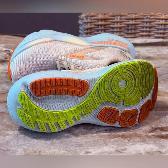 Women’s BROOKS Glycerin 21 Running shoes- Coconut/Aqua/Autumn Sunset. Size 5.5