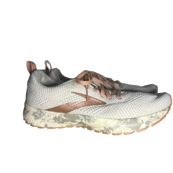 Womens Brooks Revel 5 running shoes size 8