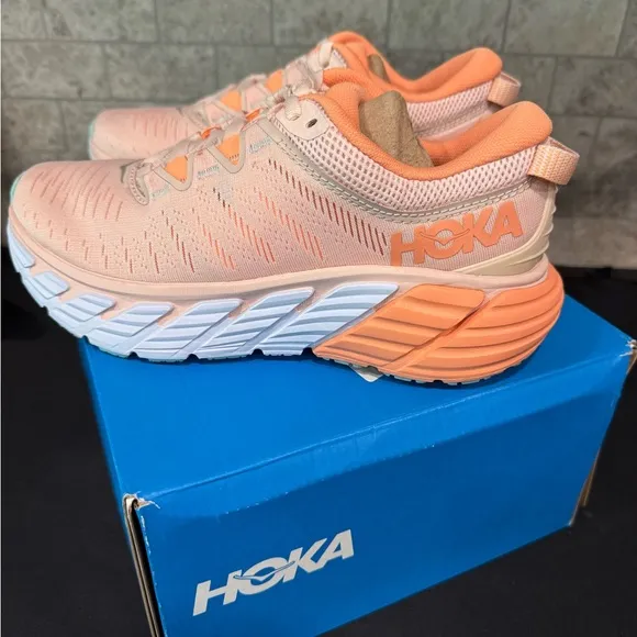 Women’s Hoka Gaviota 3 Peach shoe size 6.5B