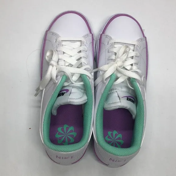 Women’s Nike Court Legacy NN White/Purple FN7108-100 NWOB