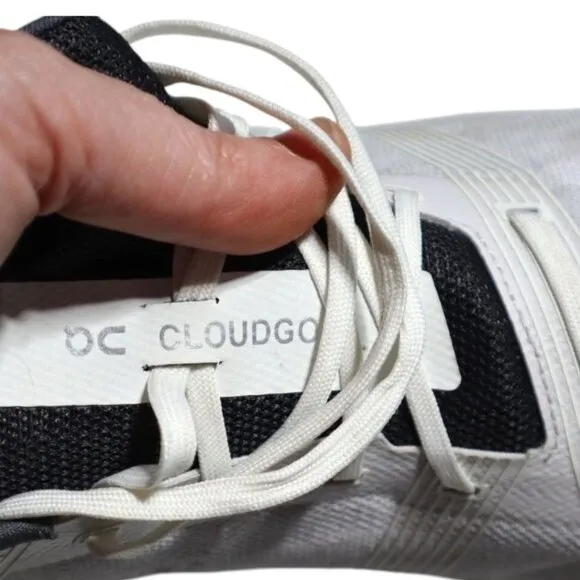 Women's On Running Cloudgo Sneakers White Size 11